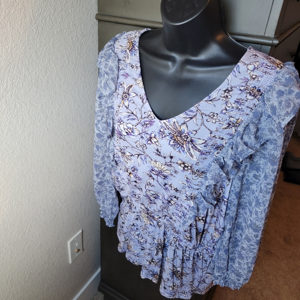 New Juniors blue Peasant Top